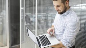 Como Escolher o Melhor Notebook para Programação em 2025: Guia Completo e Atualizado